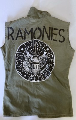 Lot 128 - RAMONES CLOTHING.