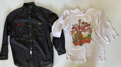 Lot 130 - MUSIC CLOTHING - ONCE OWNED BY ANDY FAIRWEATHER LOW.