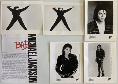 Lot 411 - MICHAEL JACKSON CONCERT PROGRAMMES INC JAPAN '87  AND PROMOTIONAL ITEMS.