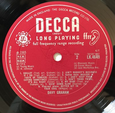 Lot 616 - DAVY GRAHAM - FOLK, BLUES & BEYOND LP (ORIGINAL UK PRESSING - DECCA LK 4649)