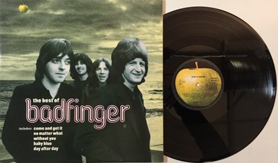 Lot 685 - BADFINGER - THE BEST OF LP (SAPCOR 28)