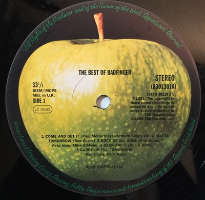 Lot 685 - BADFINGER - THE BEST OF LP (SAPCOR 28)