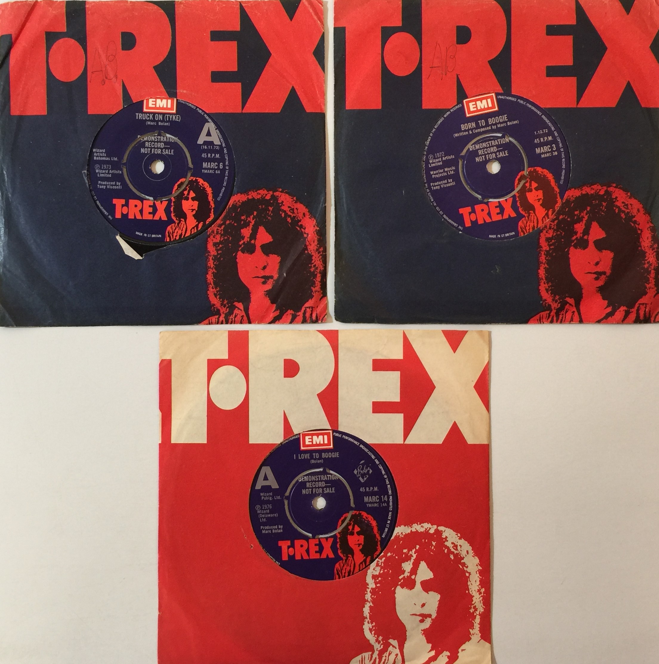 Lot 750 - T REX - 7