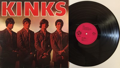 Lot 644 - THE KINKS - ORIGINAL UK (MONO) LP BUNDLE