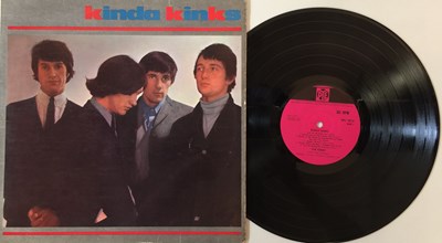 Lot 645 - THE KINKS - 60s ORIGINAL UK LP BUNDLE