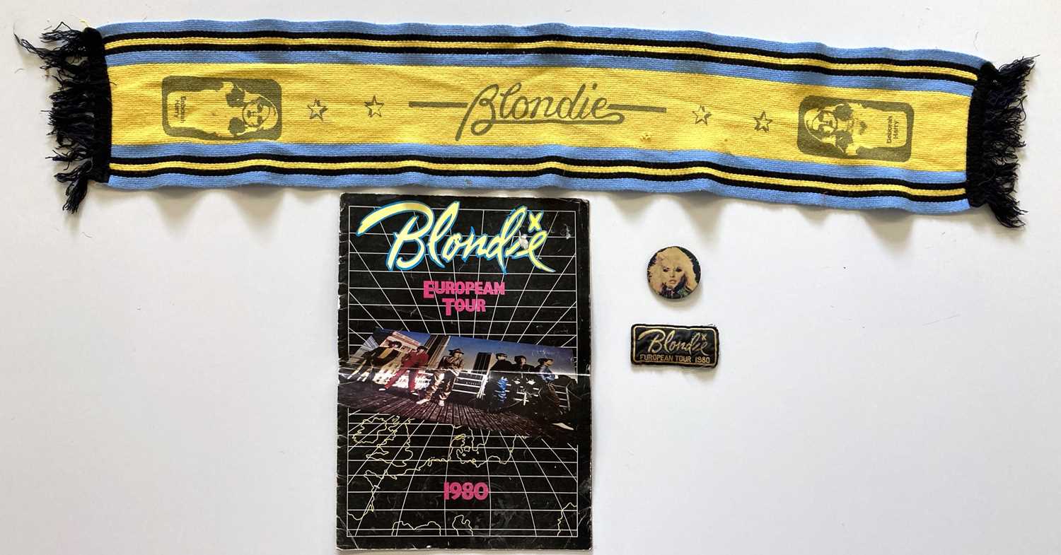 Lot 517 - BLONDIE PROGRAMME, SCARF, PATCH.