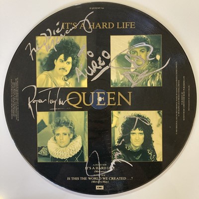 Lot 245 - QUEEN SIGNED PICTURE DISC