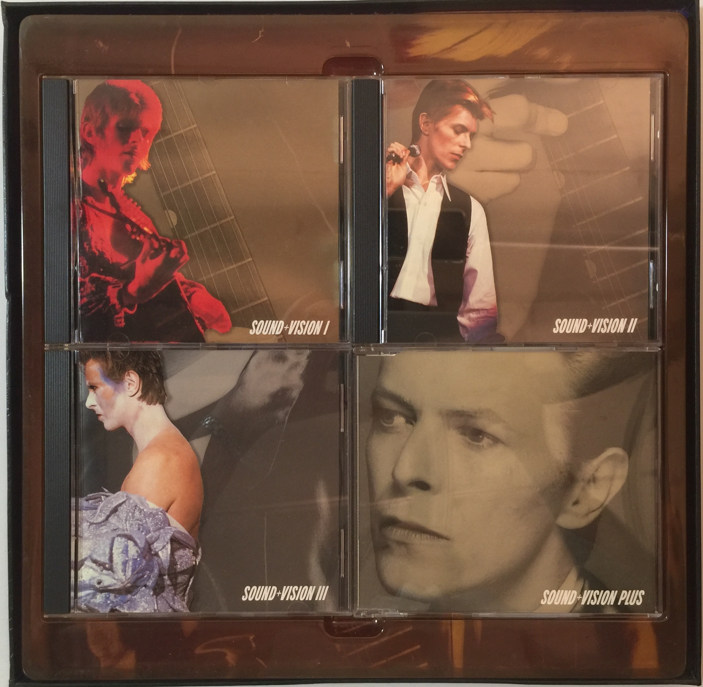 Lot 913 - DAVID BOWIE - LIMITED EDITION CD BOX SET