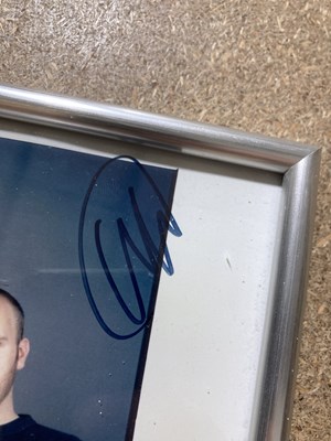 Lot 210 - COLDPLAY SIGNED PHOTO.