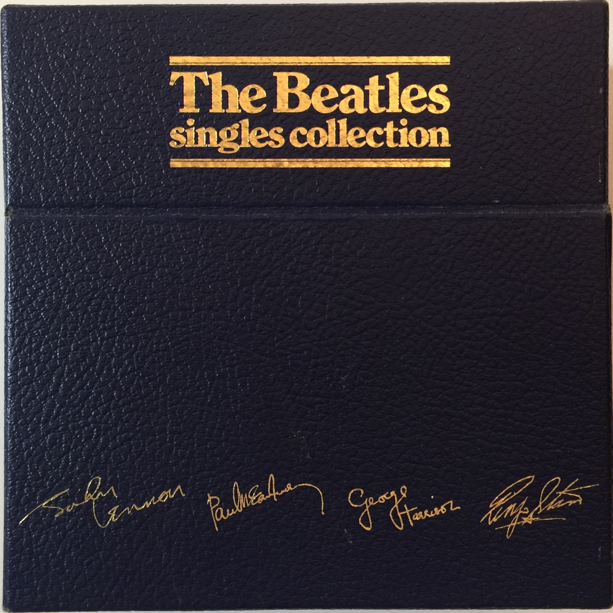 THE BEATLES - SINGLES COLLECTION (1982 'BLUE' BOX SET 