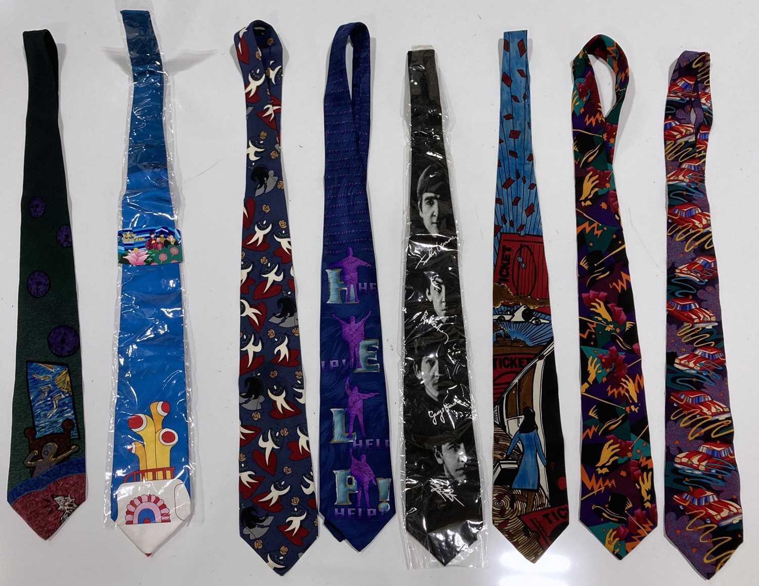 Lot 256 - OFFICIAL BEATLES TIES.