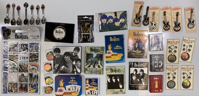 Lot 170 - BEATLES COLLECTABLES.