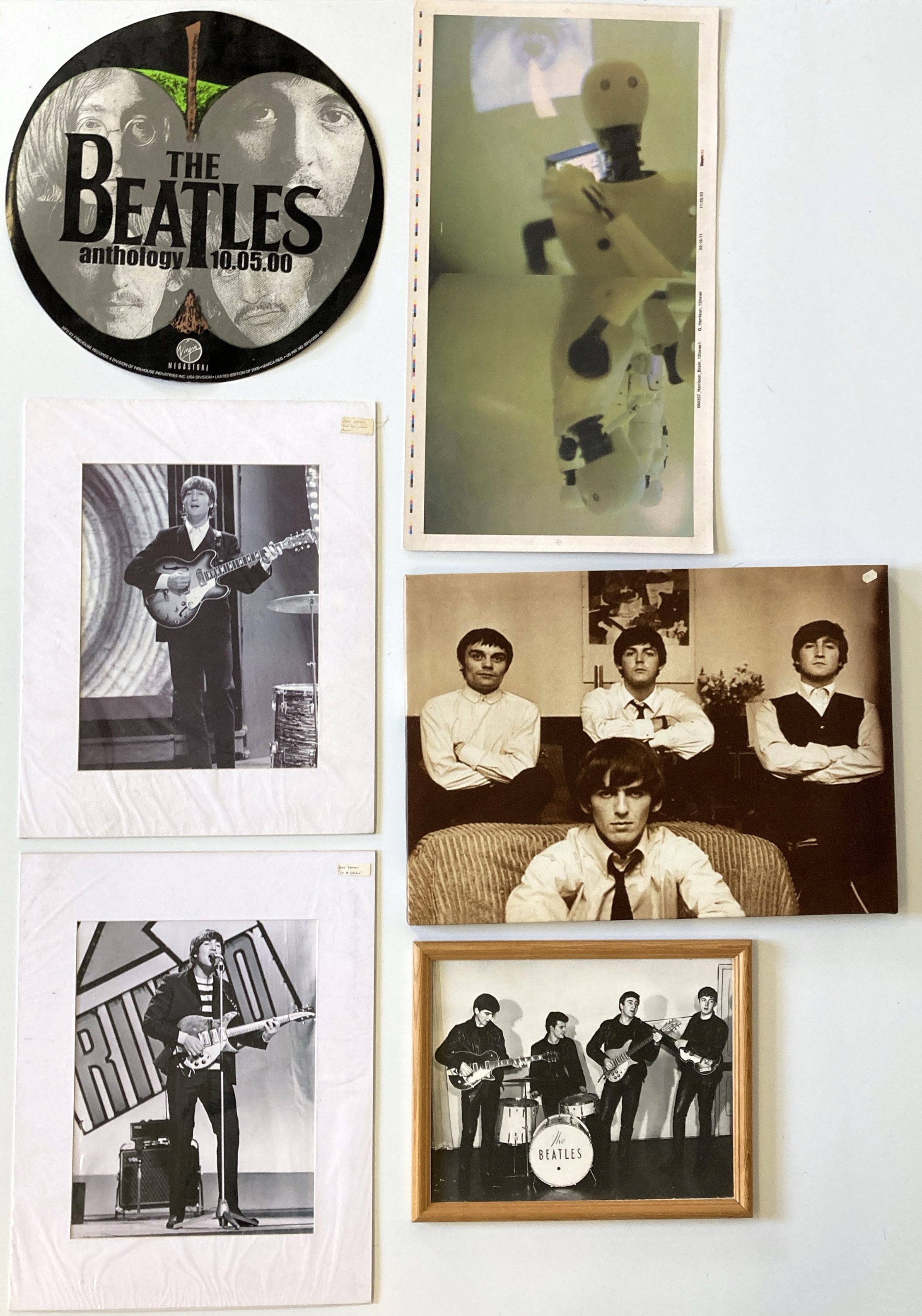 Lot 179 - BEATLES MEMORABILIA INC WALLPAPER