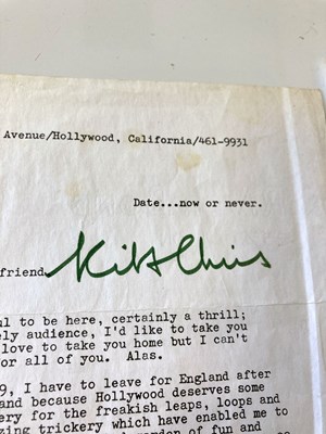 Lot 346 - DEREK TAYLOR SIGNED LETTER - INVITATION TO THE FINAL HOLLYWOOD PARTY 1968.