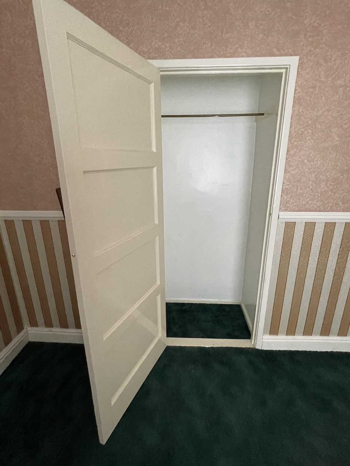 Lot 240 HARRISON CHILDHOOD HOME 25 UPTON