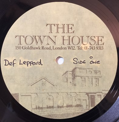 Lot 252 - DEF LEPPARD - HIGH 'N' DRY - ORIGINAL UK TOWNHOUSE ACETATE LP