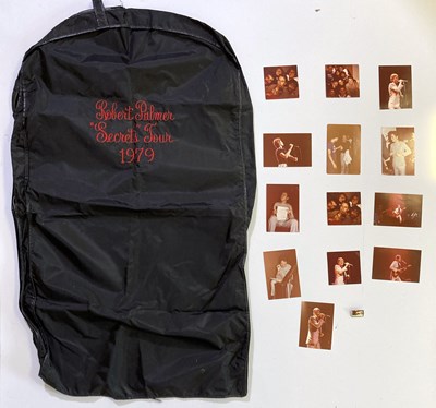 Lot 134 - ROBERT PALMER / ISLEY BROTHERS TOUR MEMORABILIA AND CLOTHING COLLECTION.