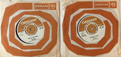 Lot 876 - THE SYN/ THE QUIK - UK PSYCH 7" RARITIES ON DERAM