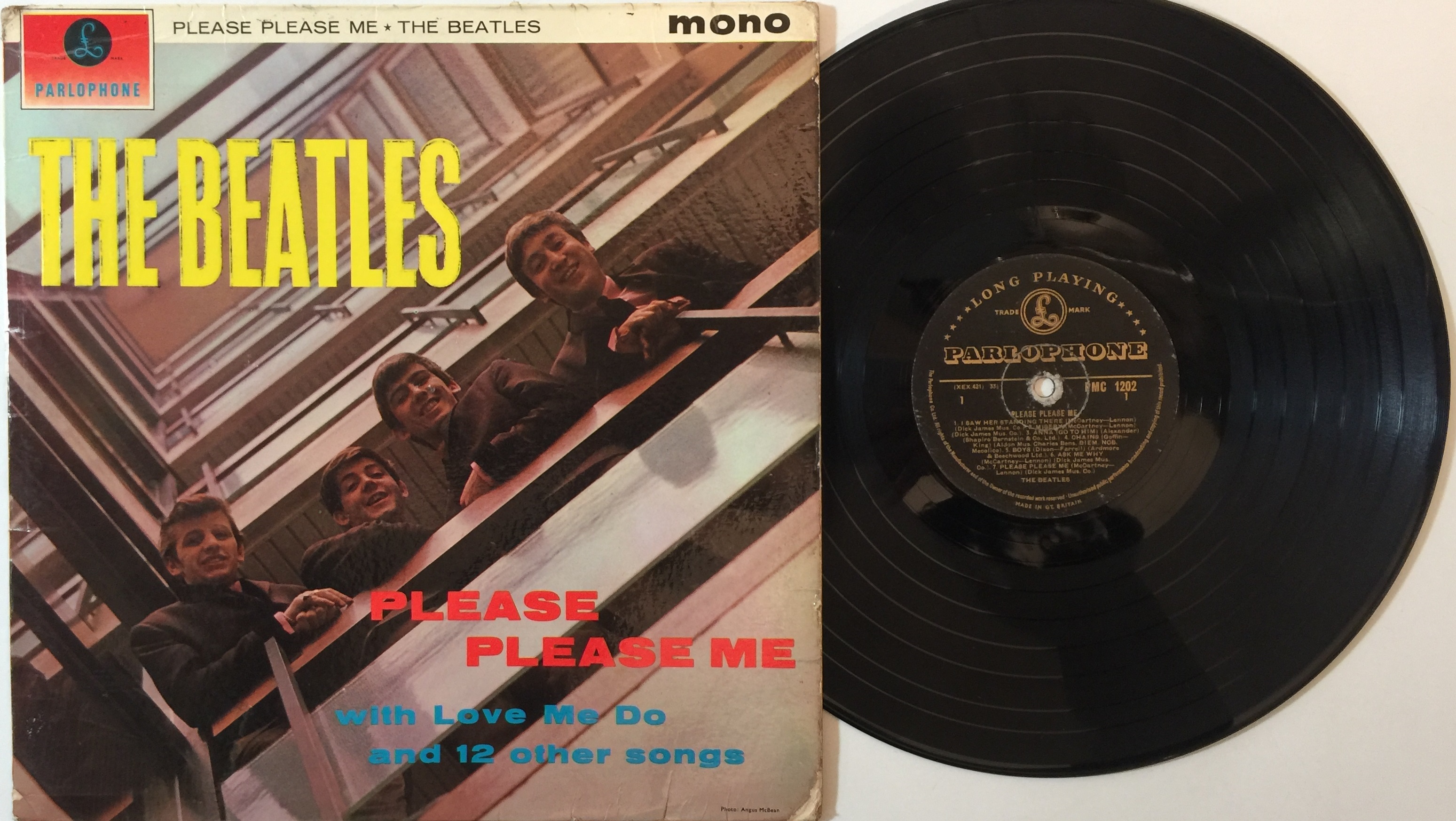 Lot 884 THE BEATLES PLEASE PLEASE ME LP (ORIGINAL