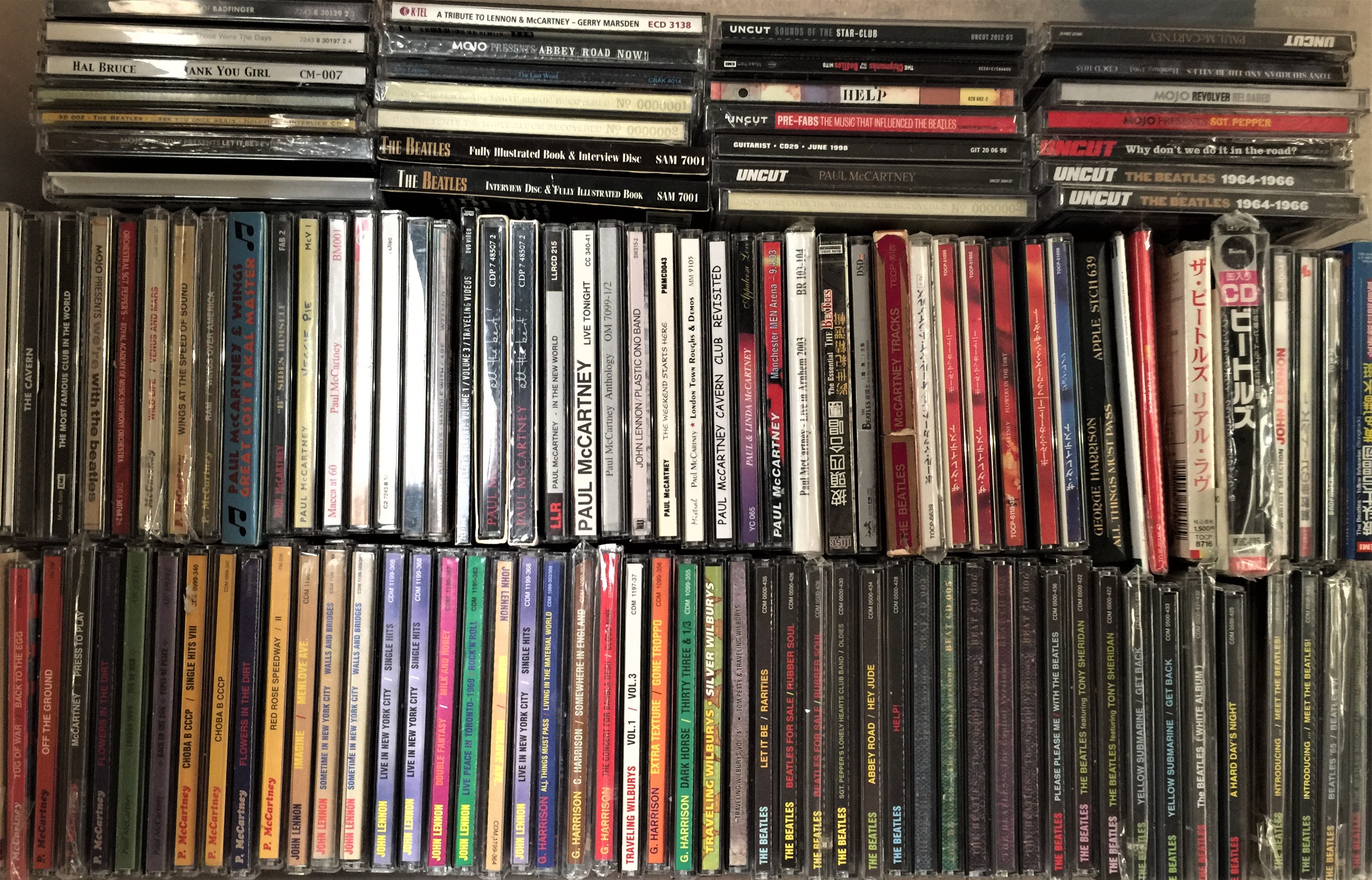 Lot 927 THE BEATLES/SOLO CD ARCHIVE