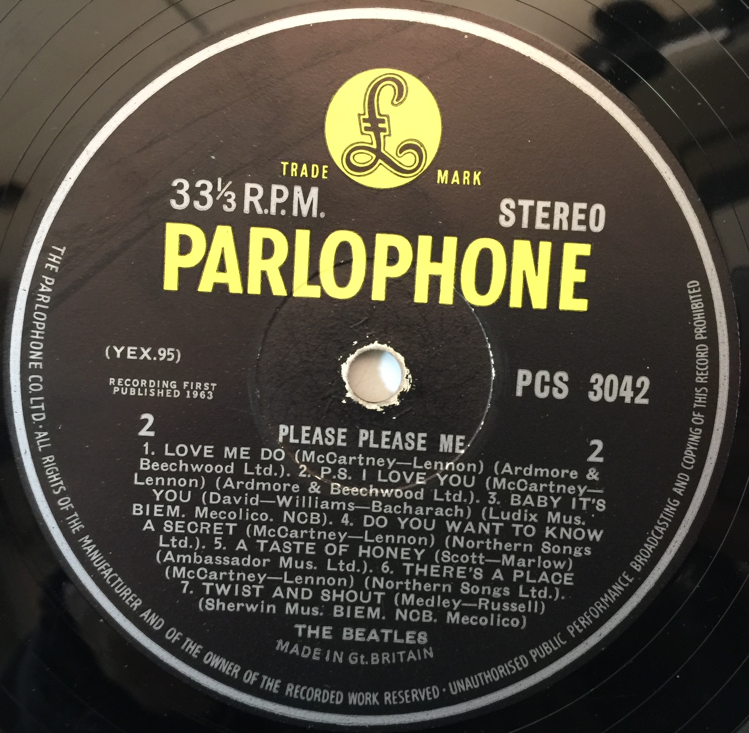 Lot 935 - THE BEATLES - PLEASE PLEASE ME (UK STEREO