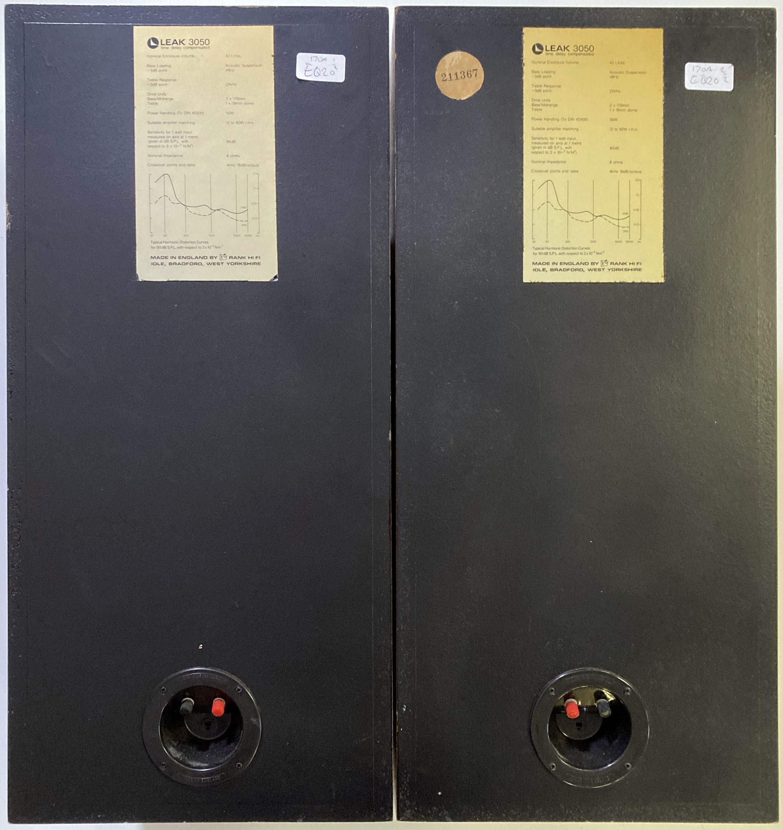 Lot 15 LEAK 3050 SPEAKERS.