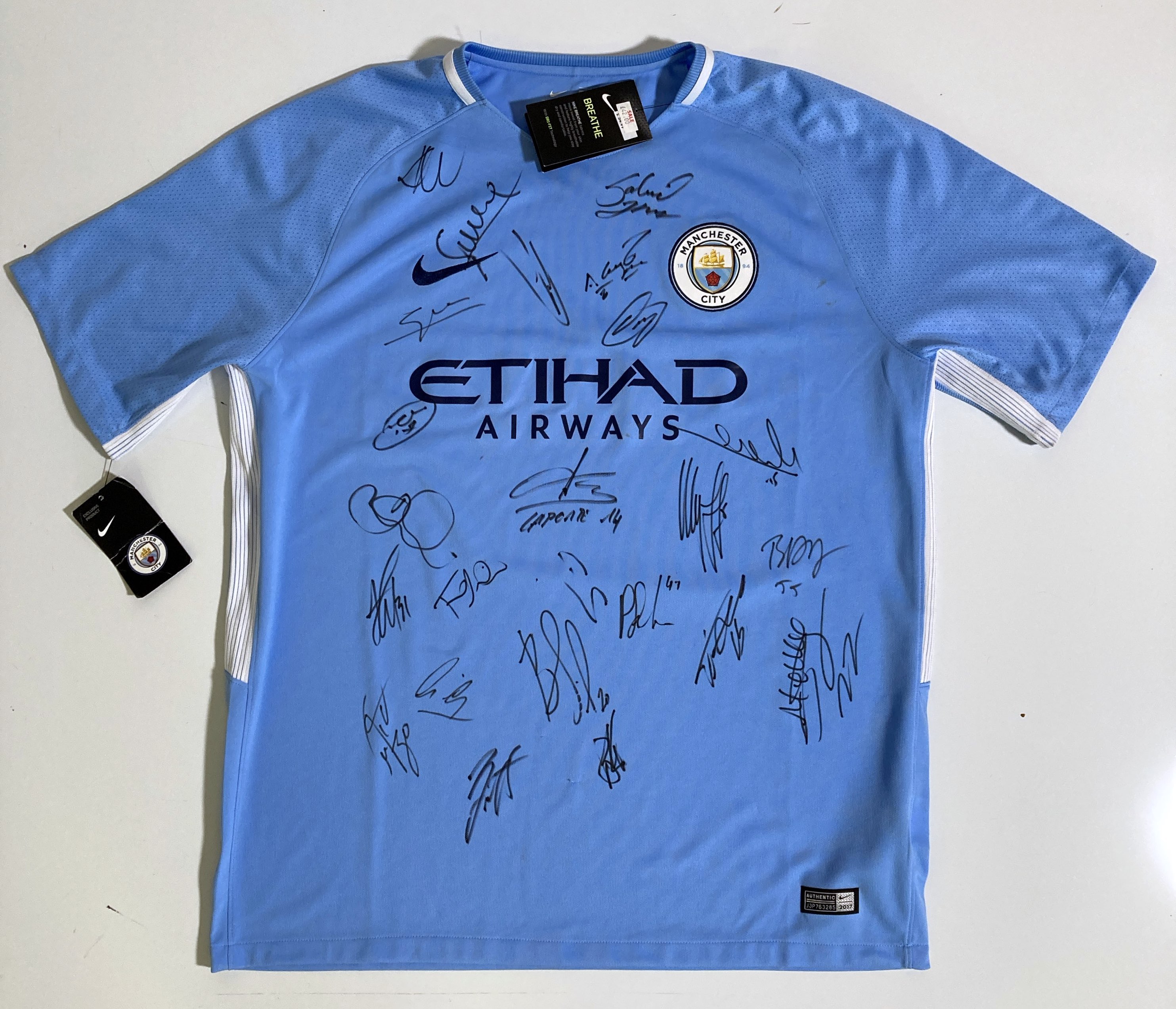 Manchester city signed store jersey