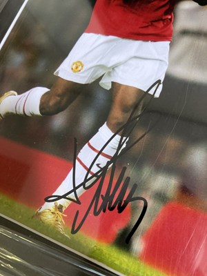 Lot 149 - FOOTBALL - MANCHESTER UNITED AUTOGRAPHS INC RONALDO.