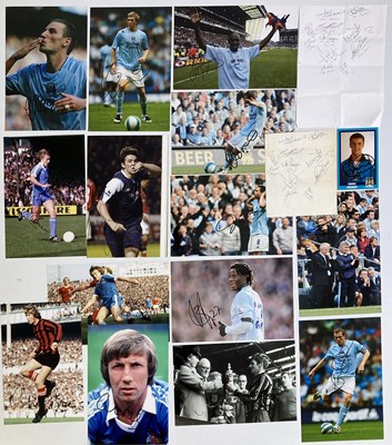 Lot 166 - FOOTBALL AUTOGRAPHS - MANCHESTER CITY.