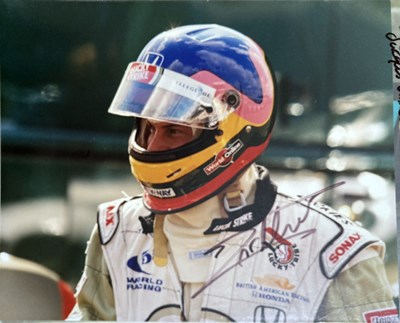 Lot 190 - FORMULA ONE STARS INC WORLD CHAMPIONS - AUTOGRAPHS.