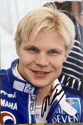 Lot 190 - FORMULA ONE STARS INC WORLD CHAMPIONS - AUTOGRAPHS.