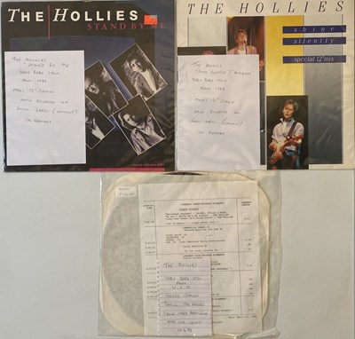 Lot 146 - THE HOLLIES - LP/12" COLLECTION - RARITIES AND SIGNED COPIES