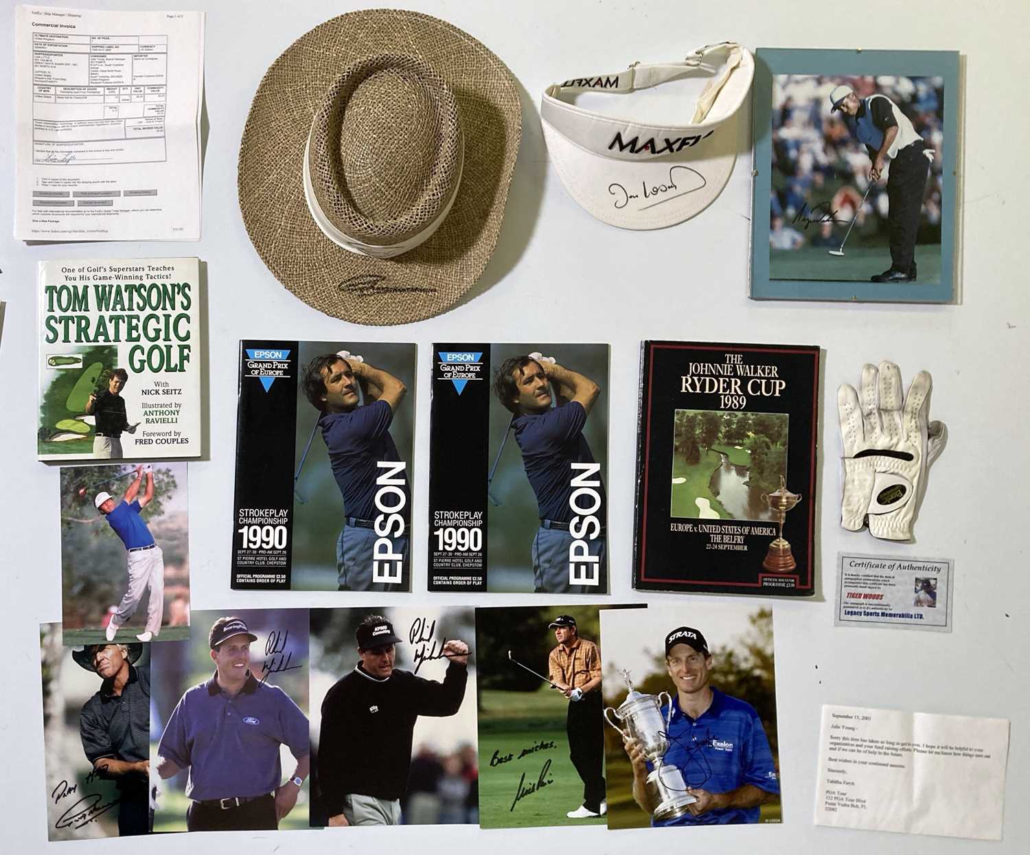 Lot 212 - GOLF SIGNED MEMORABILIA.