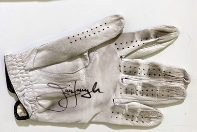 Lot 212 - GOLF SIGNED MEMORABILIA.