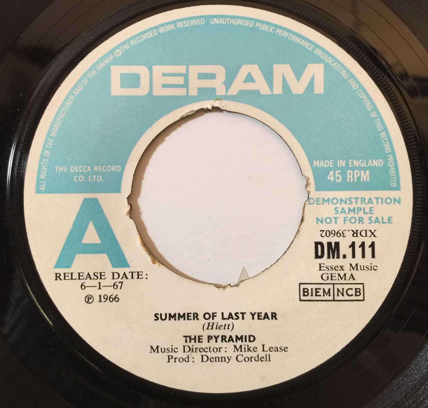 Lot 212 - THE PYRAMID - SUMMER OF LAST YEAR 7