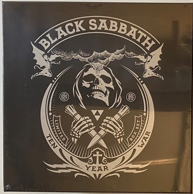 Lot 921 - BLACK SABBATH - THE TEN YEAR WAR - LP BOX SET (ORIGINAL 2017 RELEASE - BMGCATBOX73)