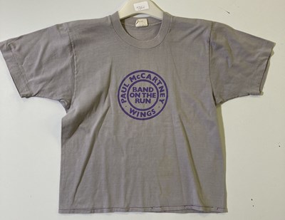 Lot 378 - PAUL MCCARTNEY AND WINGS - LONDON / LAGOS 1973 T-SHIRT.