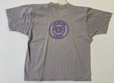 Lot 378 - PAUL MCCARTNEY AND WINGS - LONDON / LAGOS 1973 T-SHIRT.