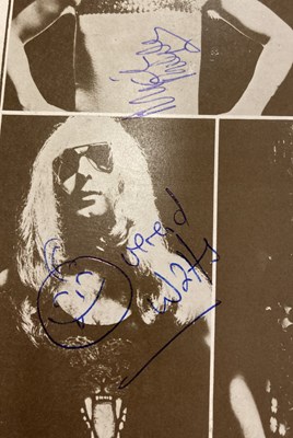 Lot 299 - MOTT THE HOOPLE SIGNED LP