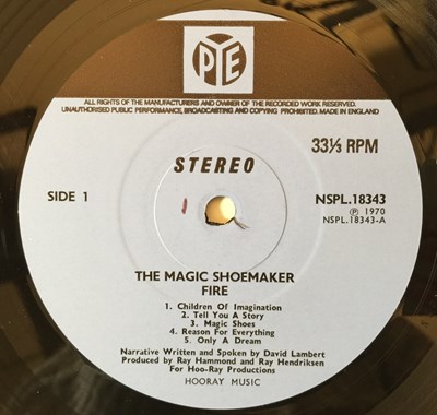 Lot 1058 - FIRE - THE MAGIC SHOEMAKER LP (ORIGINAL UK COPY - PYE NSPL 18343)