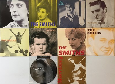 Lot 313 - THE SMITHS - LP/ 12"/ 7" PACK