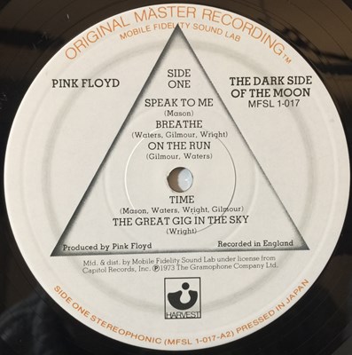 Lot 871 - PINK FLOYD - THE DARK SIDE OF THE MOON MFSL LP (AUDIOPHILE - MFSL 1-017)