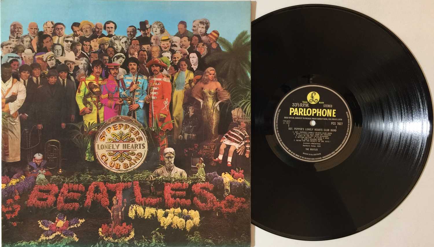 Lot 9 - THE BEATLES - SGT. PEPPER'S LONELY HEARTS CLUB BAND LP (ORIGINAL UK 'WIDE SPINE' STEREO COPY - PCS 7027)