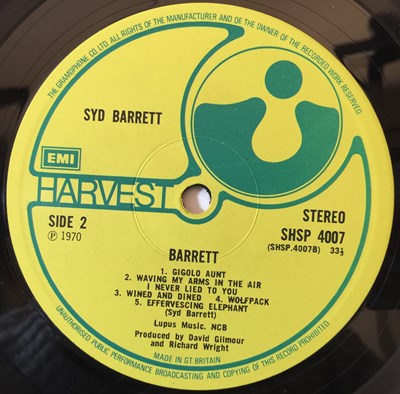 Lot 993 - SYD BARRETT - BARRETT LP (EARLY UK 'CROSSOVER' PRESSING - SHSP 4007)
