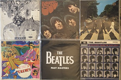 Lot 1039 - THE BEATLES - LP PACK