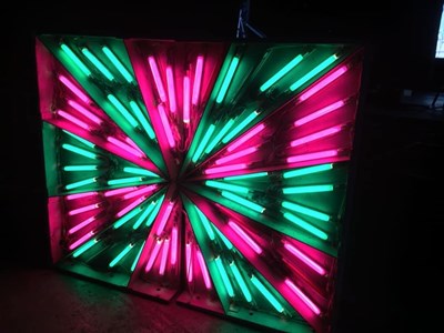 Lot 517 - BLUR - 1990S STAGE USED 'DISCO' LIGHT SET UP.