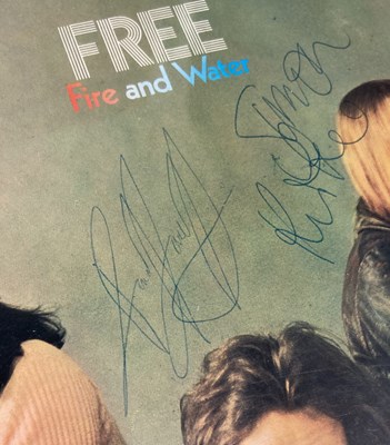 Lot 321 - FREE SIGNED SLEEVE