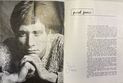 Lot 202 - SMALL FACES - SIGNED CONCERT PROGRAMME.