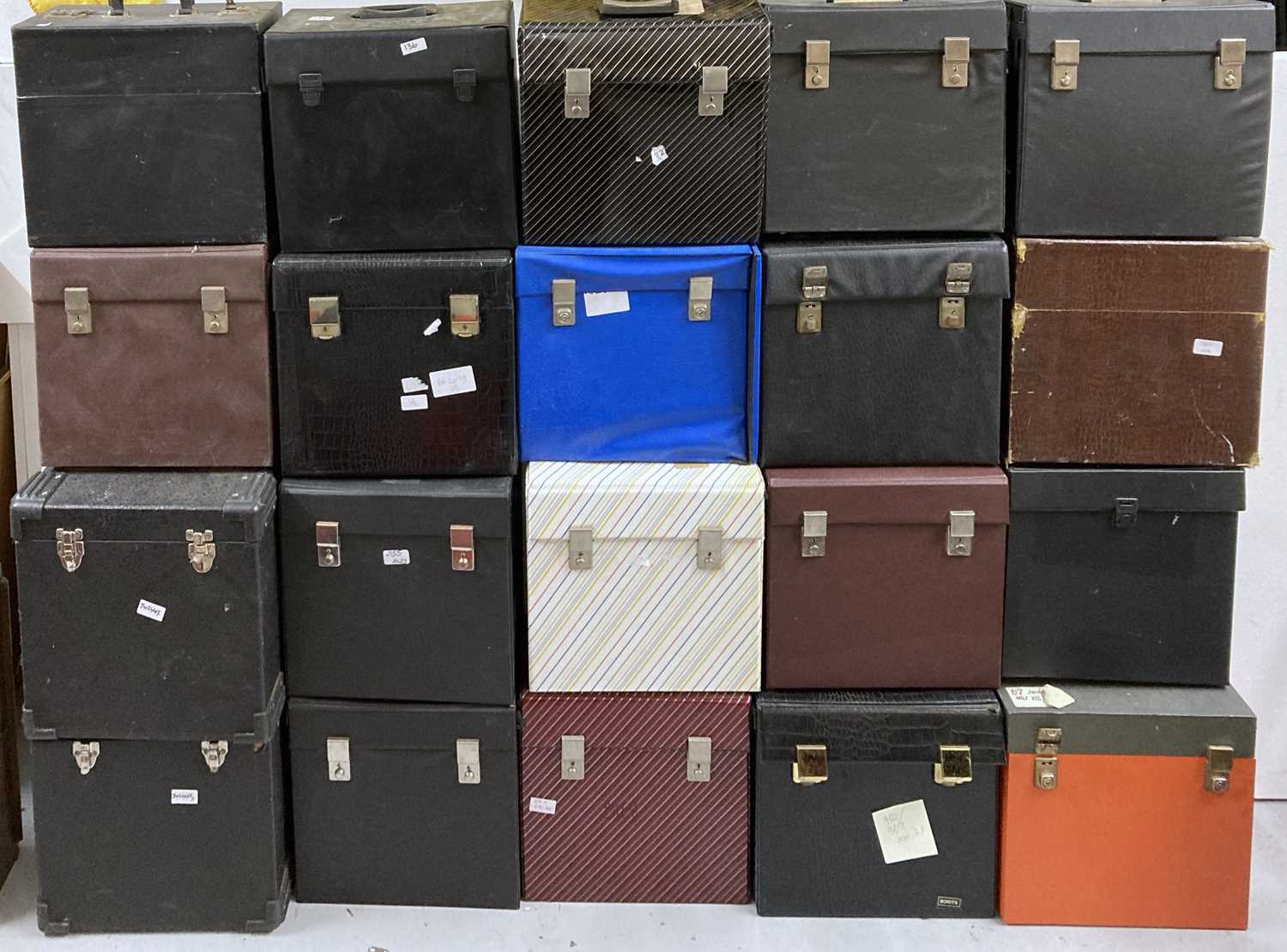 Lot 600 - RECORD STORAGE CASES.