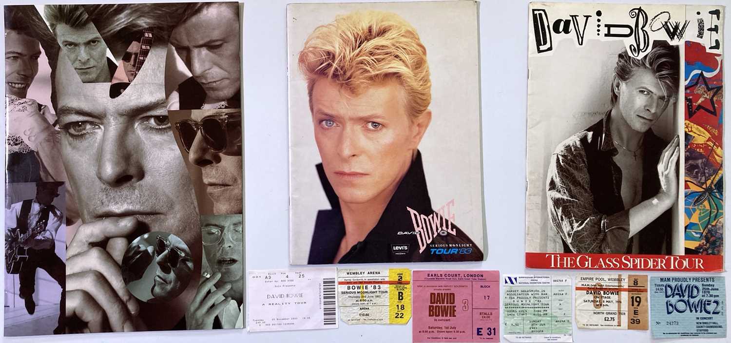 Lot 43 - DAVID BOWIE PROGRAMMES AND TICKETS.